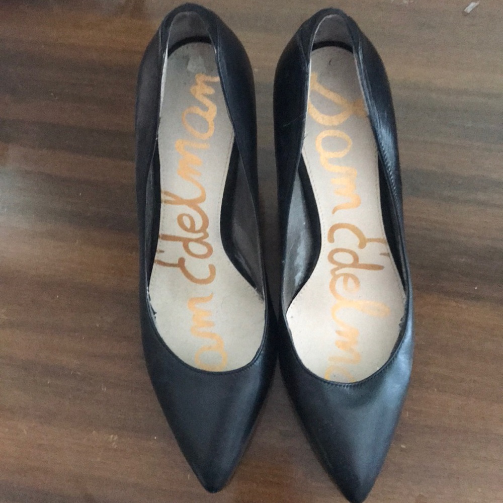 Sam Edelman black pointed heels